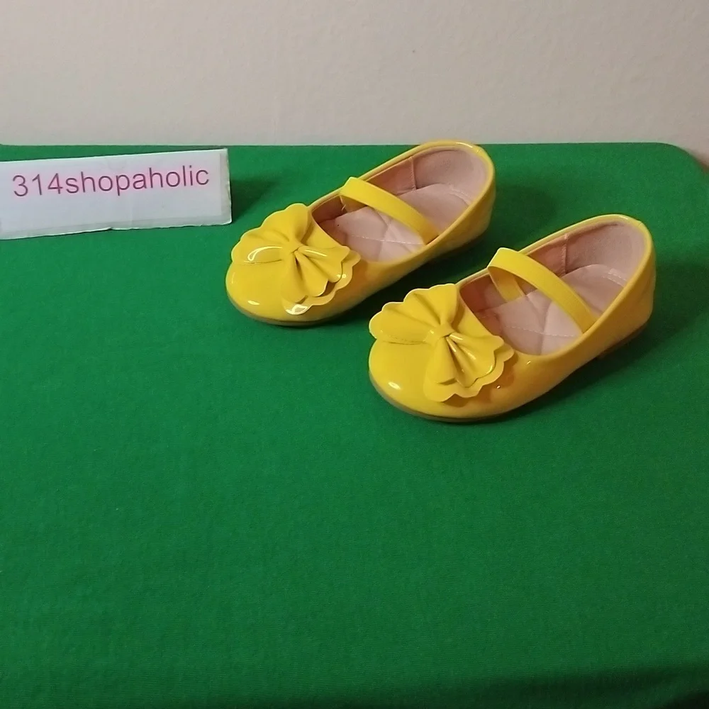 Toddler Girls Yellow Patent Leather Shoes With Bow
